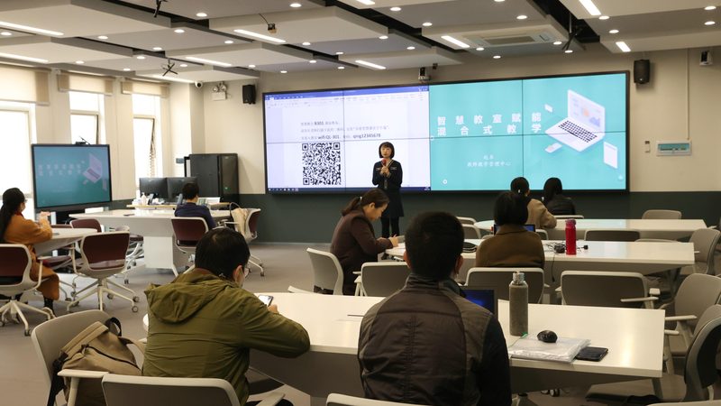 考取叉车证，费用构成及影响因素揭秘