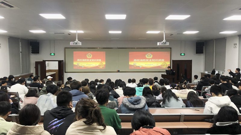 小标题：成人高考复习资料，选对才是关键