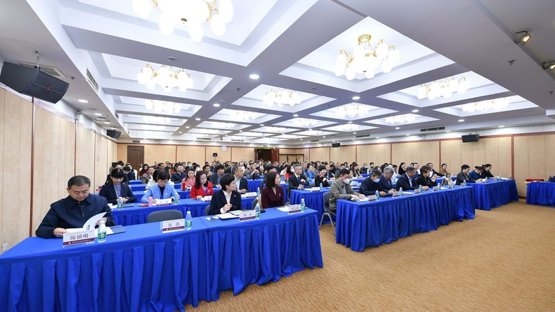 课程定价策略对比分析