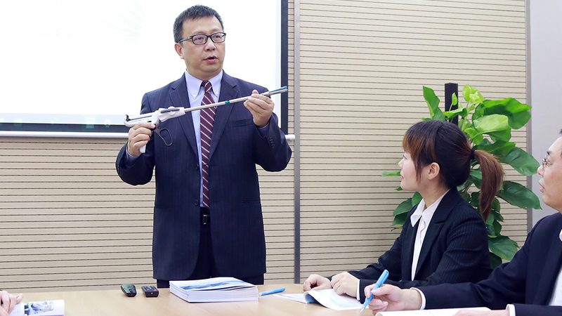 实操培训：侧重实际操作能力培养